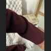 Elegancki płaszcz damski w kolorze bordowym w jodełkę